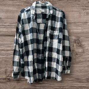 Universal Thread Monochrome Plaid Shirt